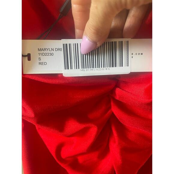 NWT Delfi Collective Rushed V neck  Marilyn Red Holiday Valentine Dress Small - Picture 9 of 10